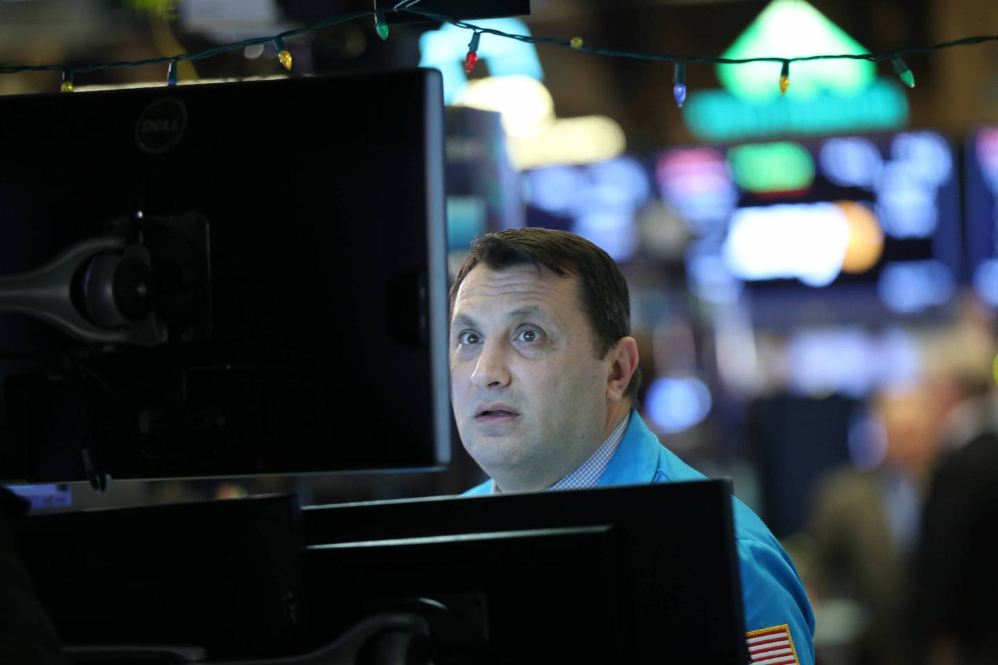 Stocks Dive Nearly 800 Points On U.S. China Trade Fears