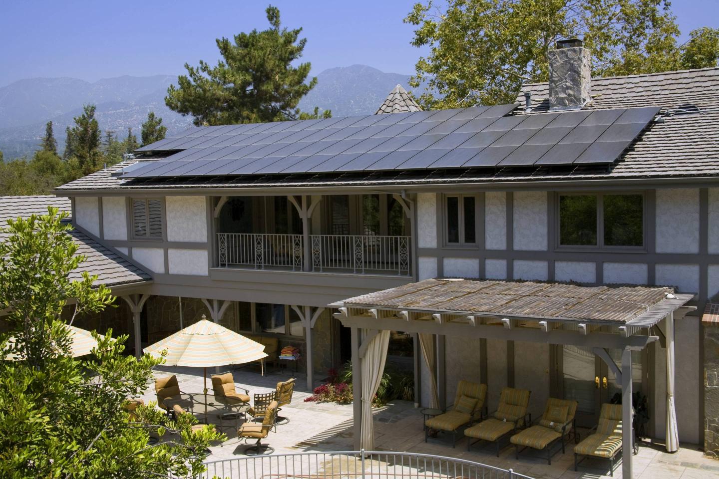 California Becomes 1st State to Require Solar Panels on New Homes. Here’s How It Will Reduce Utility Costs
