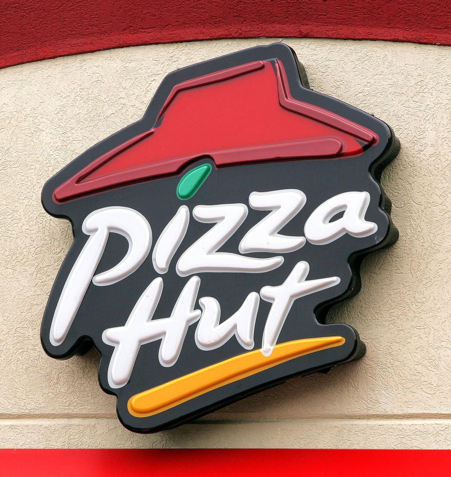 KFC And Pizza Hut Restaurants Announce Smoking Ban