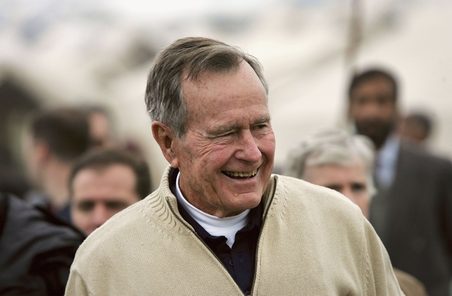 Former US President Bush Visits Earthquake Survivors in Pakistan