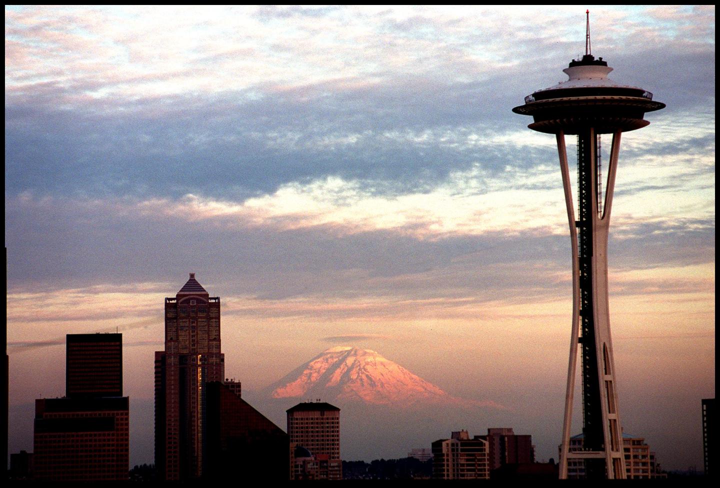 SEATTLE SKYLINE