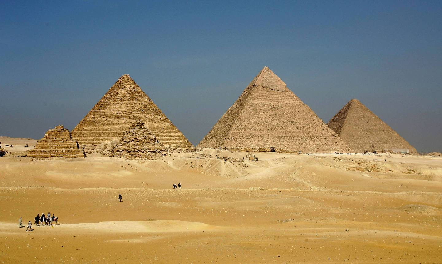 EGY: The Pyramids at Giza