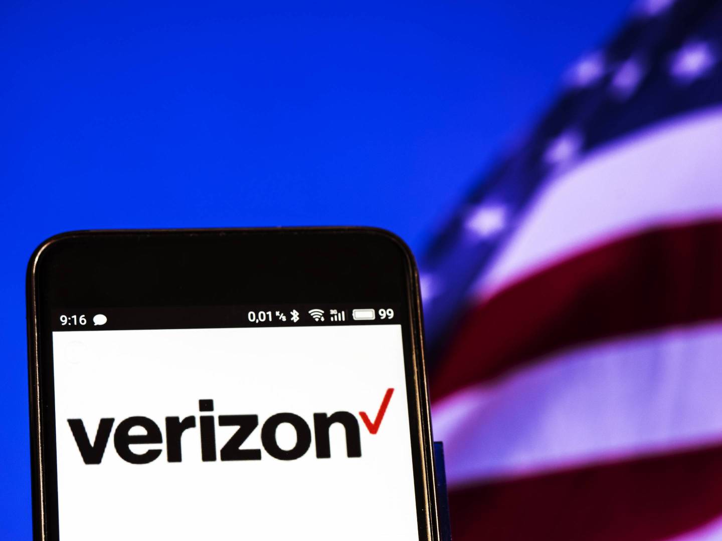 Verizon logo seen displayed on a smart phone