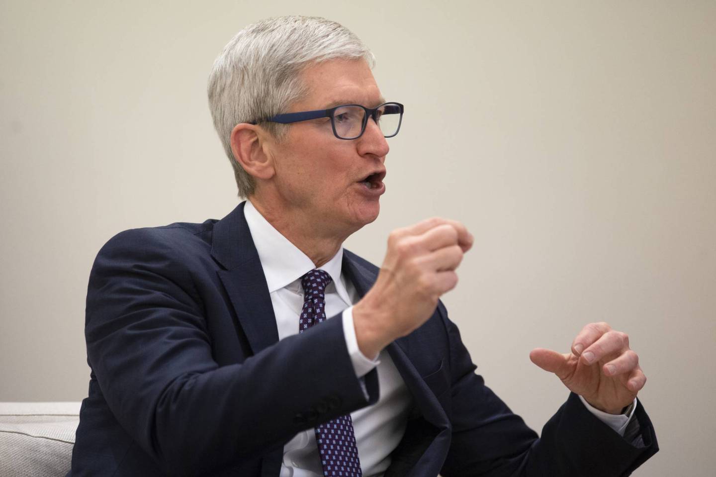 Apple CEO tim cook