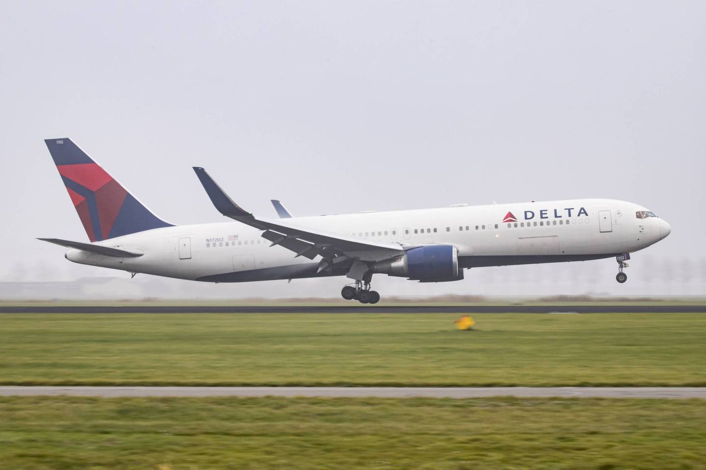 Delta Air Lines Boeing 767-300 seen landing at Amsterdam
