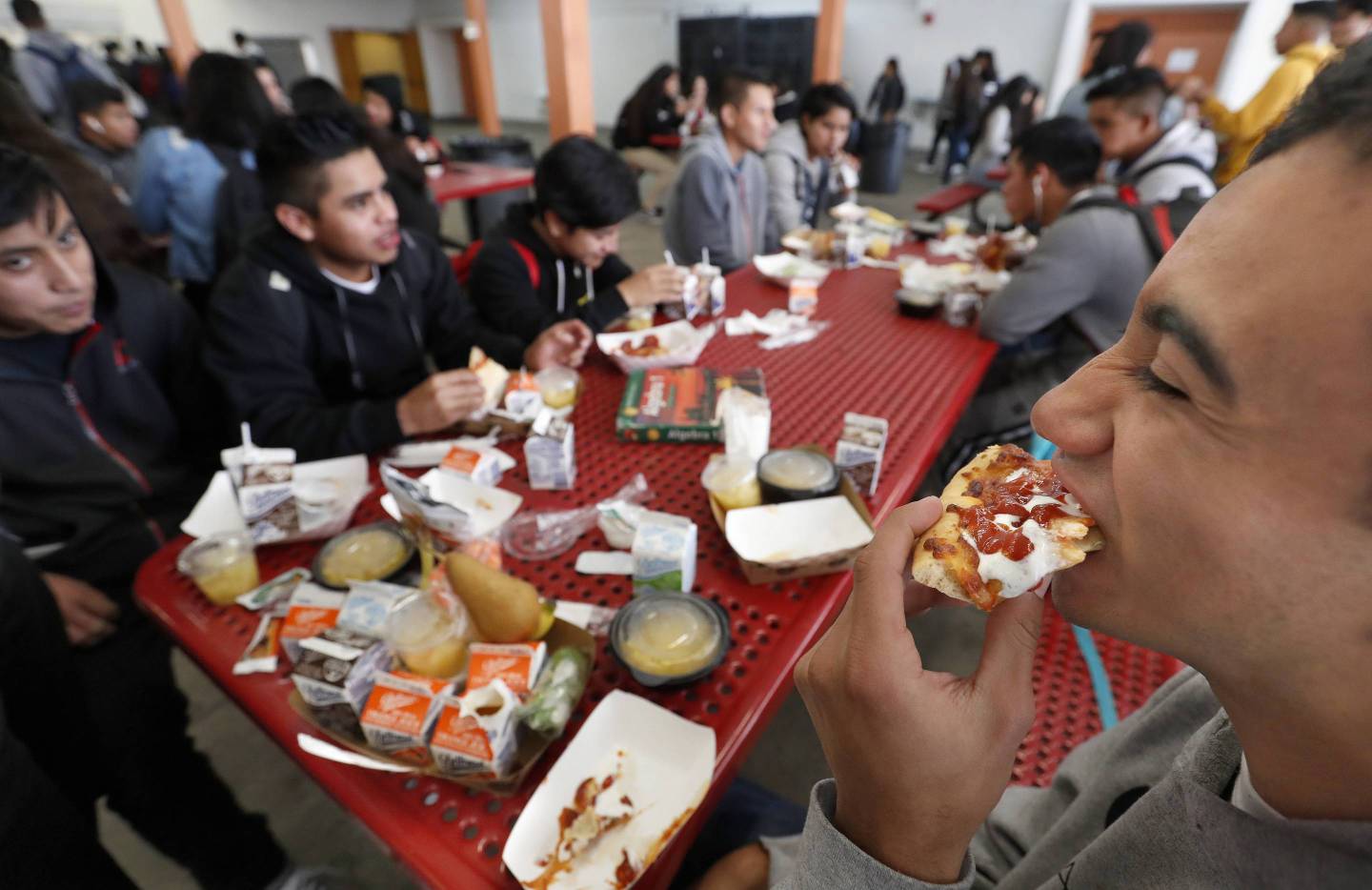 Reseda Students Attend School Ahead of Threatened Teachers Strike