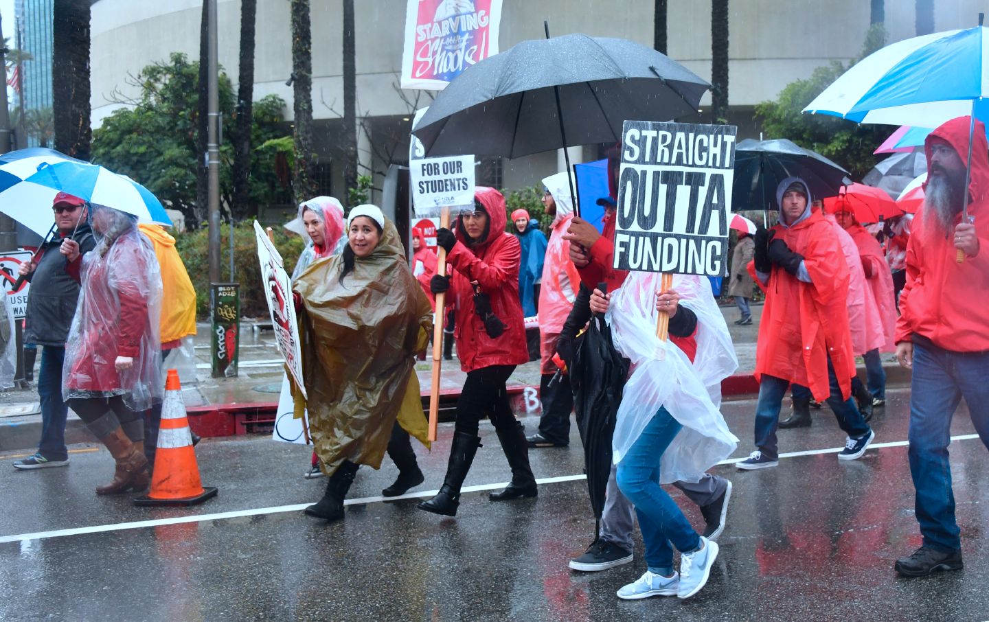 strike-education-US-EDUCATION-TEACHERS-STRIKE