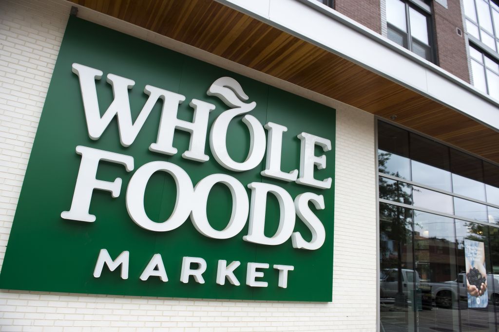 US-AMAZON-WHOLEFOODS-MERGER-RETAIL-FOOD-ECOMMERCE