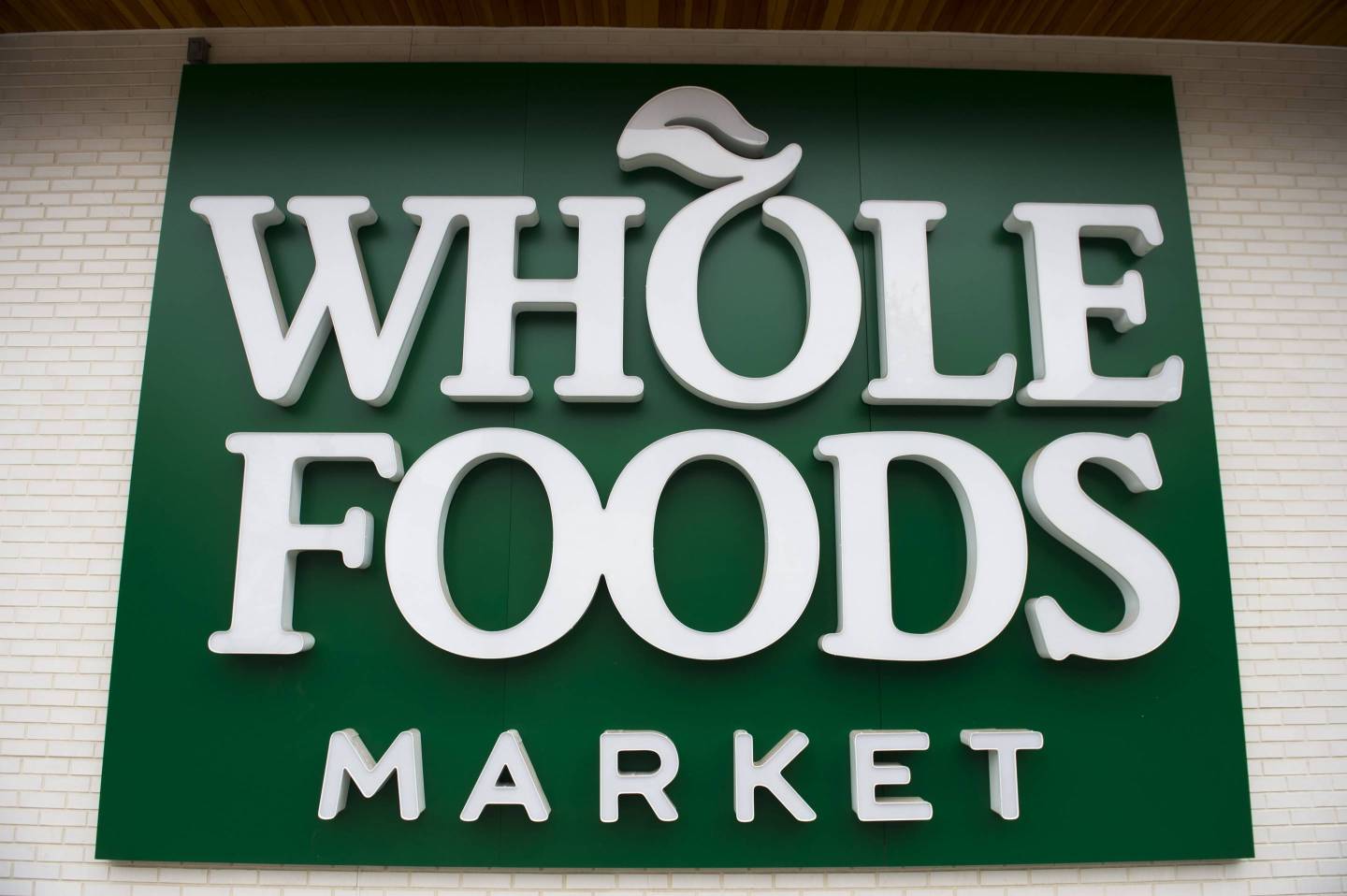 US-AMAZON-WHOLEFOODS-MERGER-RETAIL-FOOD-ECOMMERCE