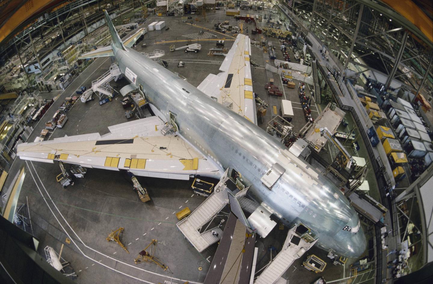 26th Boeing 747-400 for United Airlines