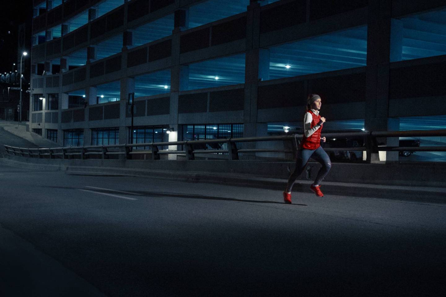 vivoactive smartwatch connects to verizon