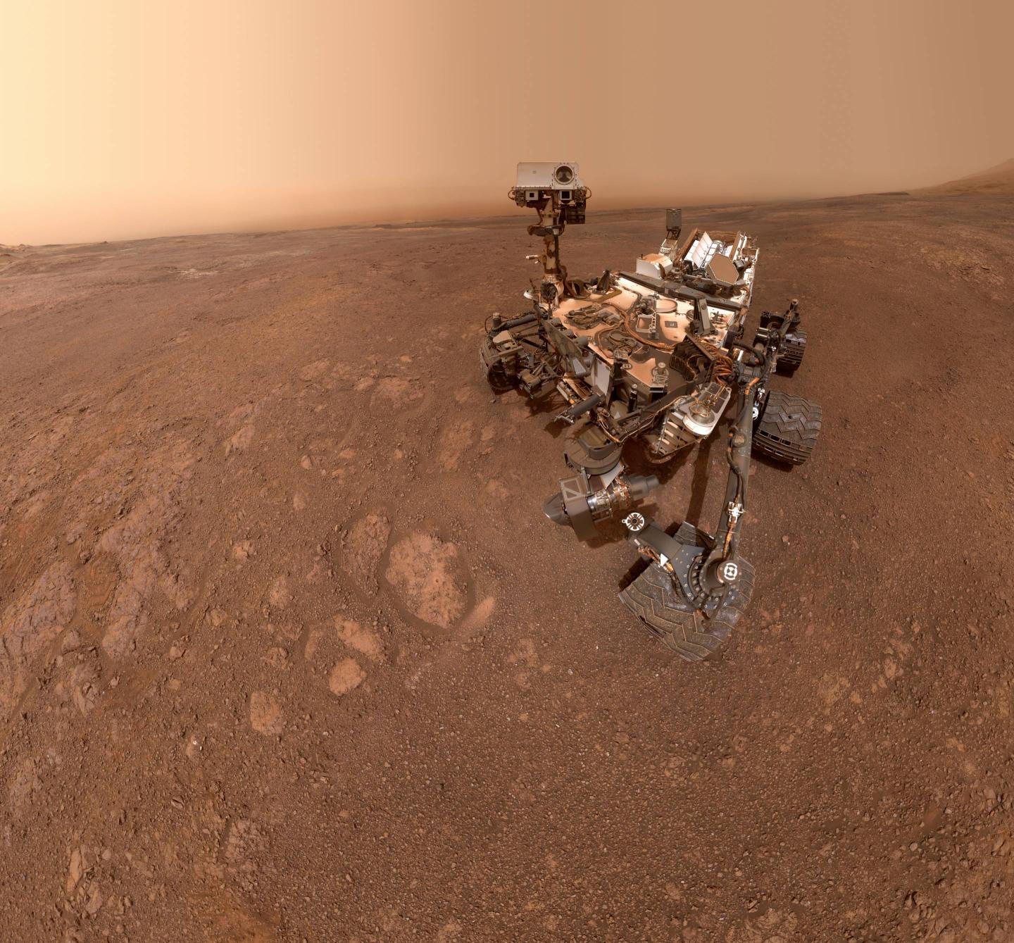 Seasoned Travelstagramer the Mars Curiosity Rover Took This Epic Selfie Before Going to Next Locale