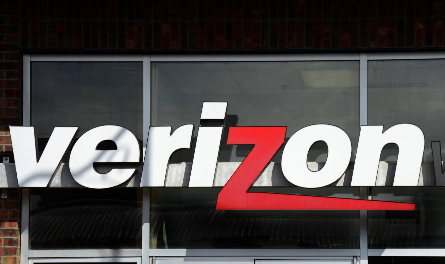 Report: Verizon Adding Free Apple Music To Some Phone Plans