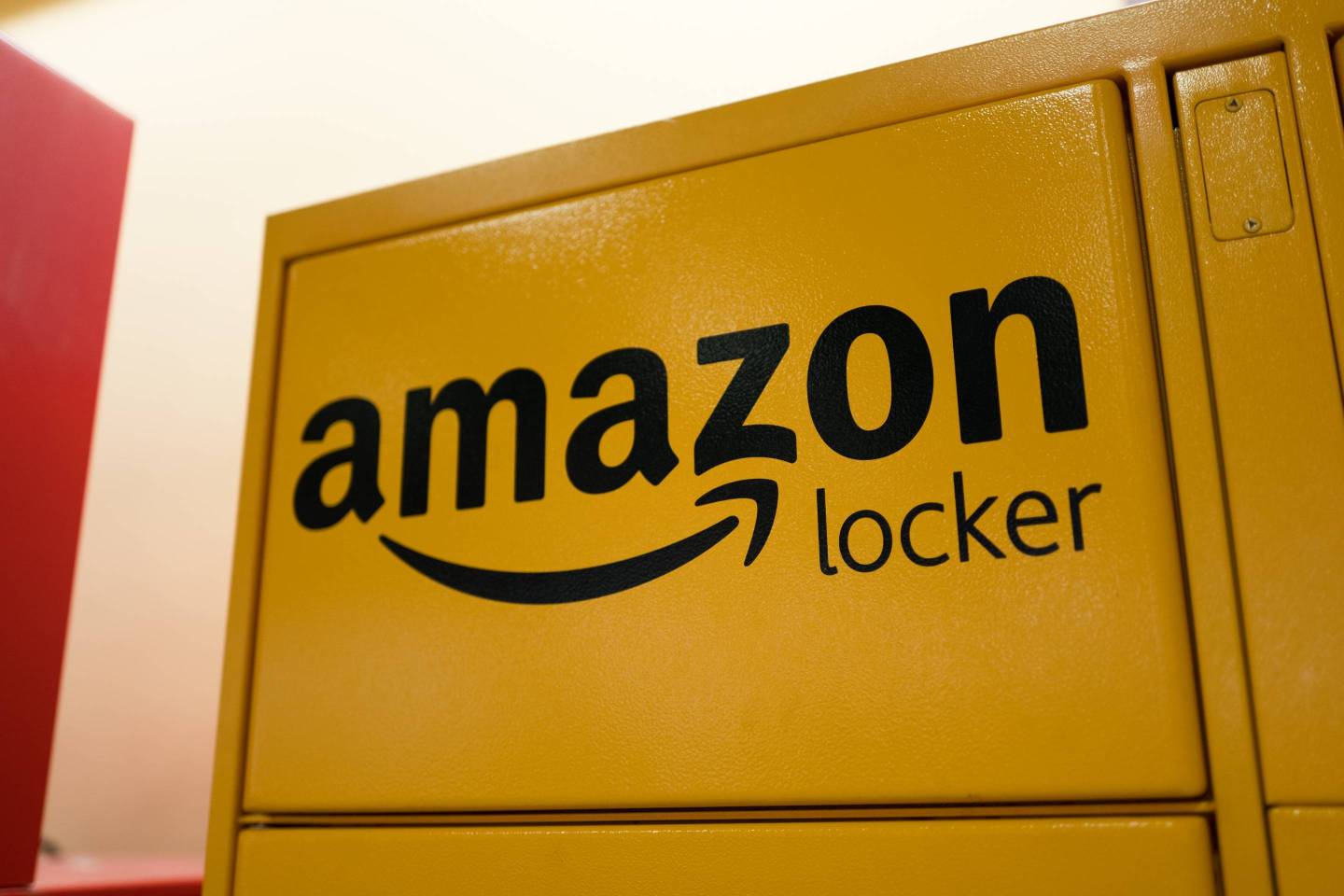 Amazon Locker