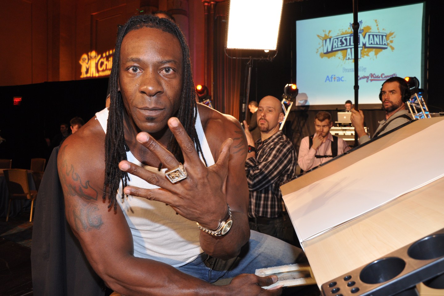 booker t sues activision blizzard