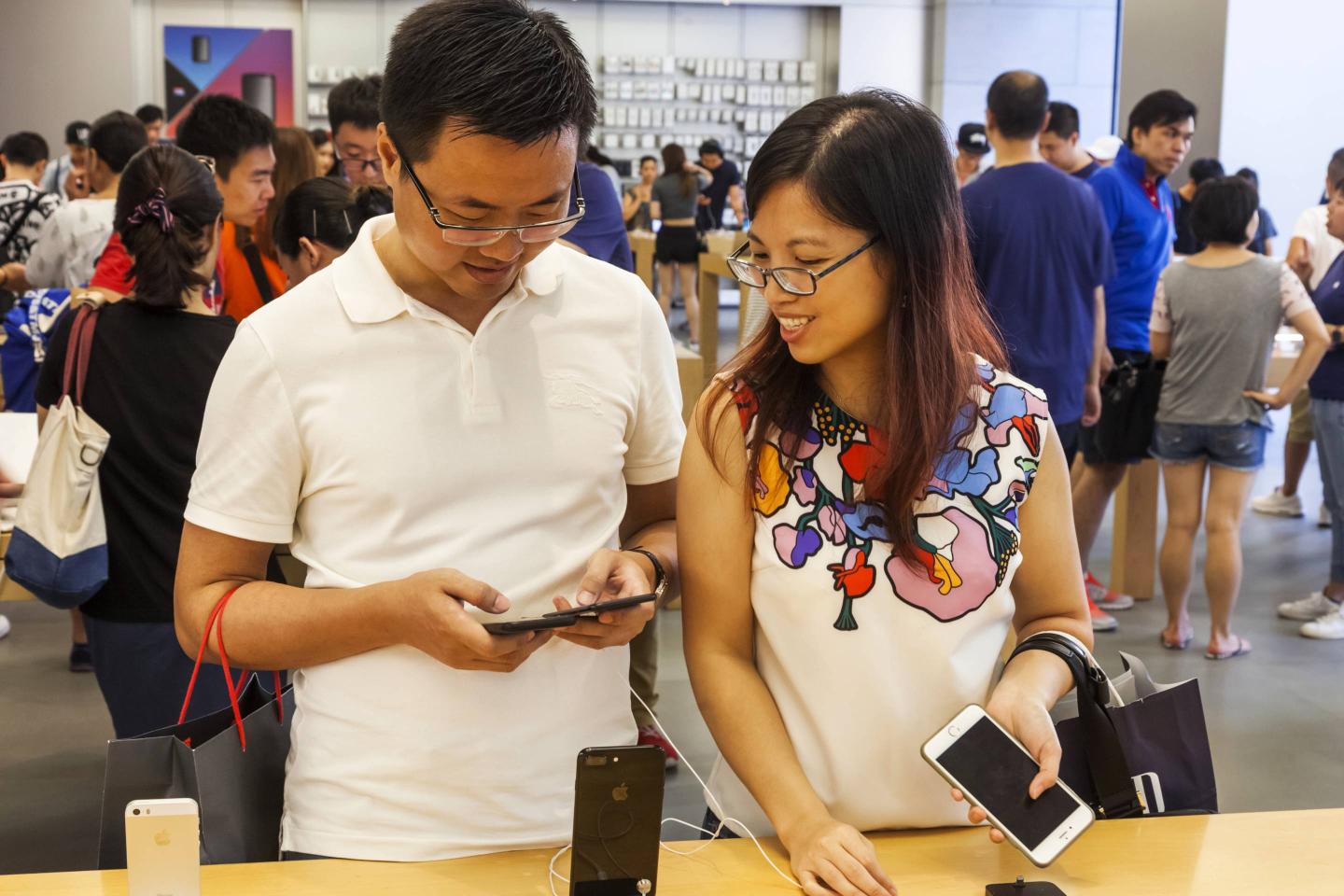 iPhone shopping