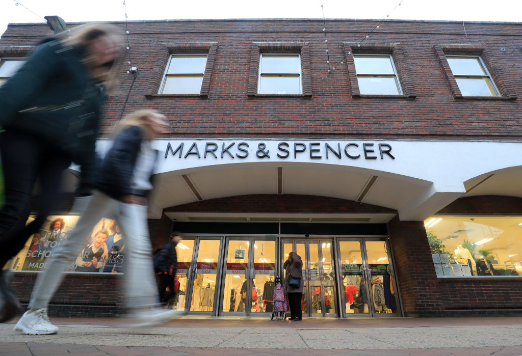 M&S shutting stores