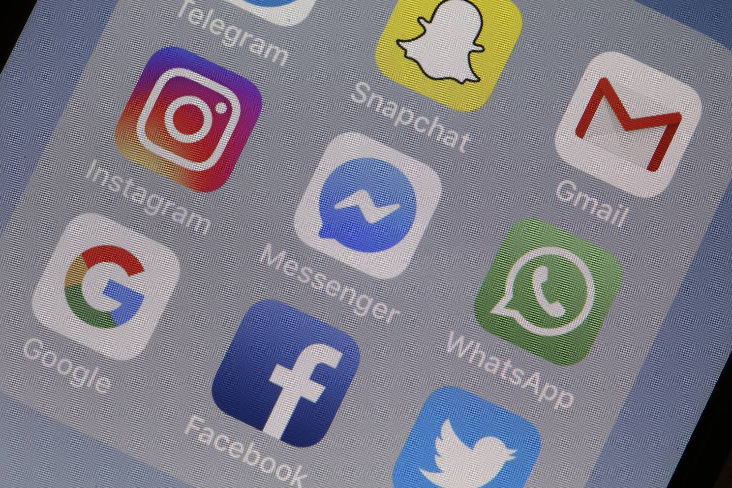 Facebook Announced Plans To Integrate WhatsApp, Instagram And Messenger : Illustration