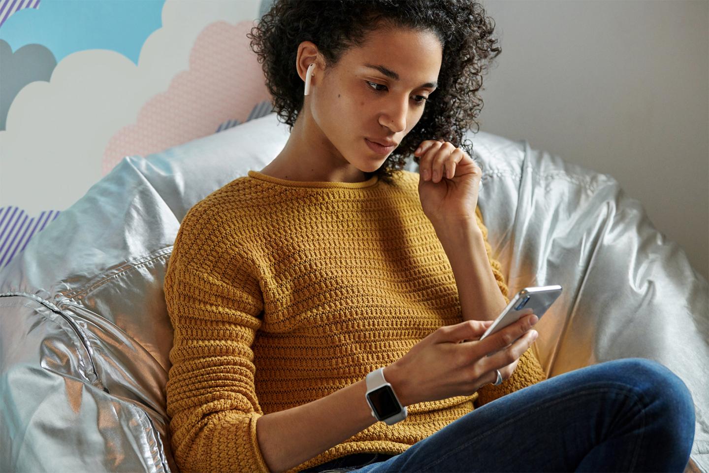 Apple Debuts New AirPods With Longer Talk Time, Wireless Charging