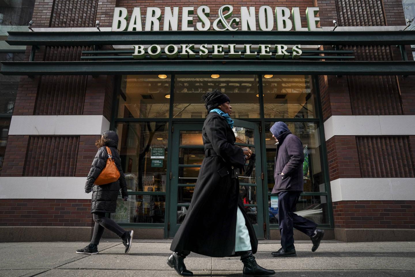 Barnes & Noble Warns Investors Of Possible 10 Percent Cut In Earnings Outlook