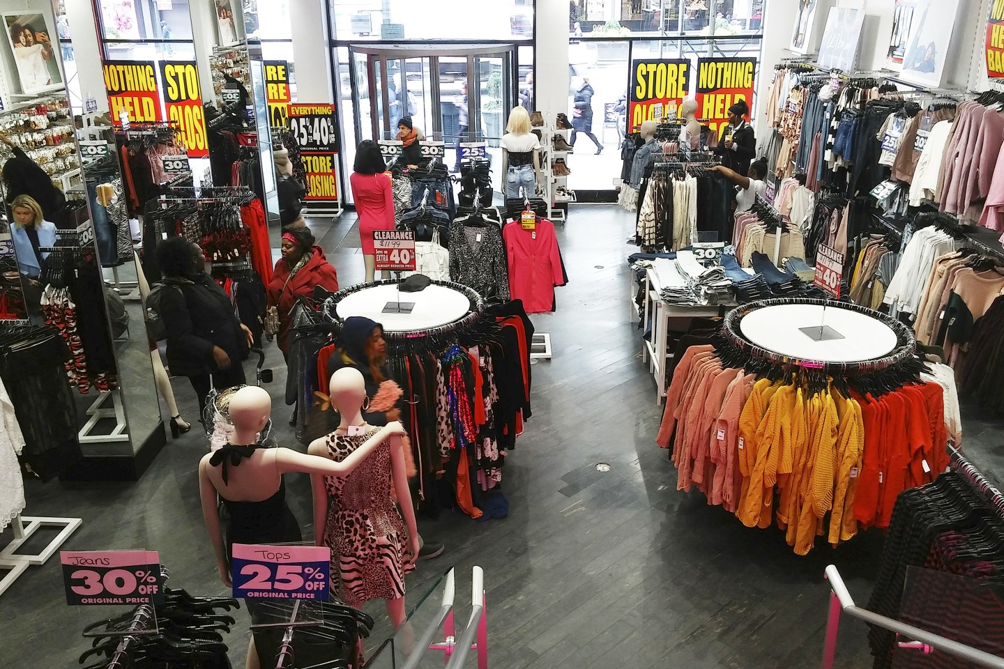 Charlotte Russe closing