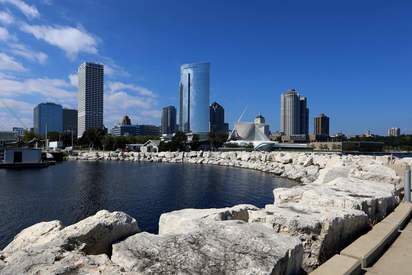 Milwaukee Cityscapes And City Views