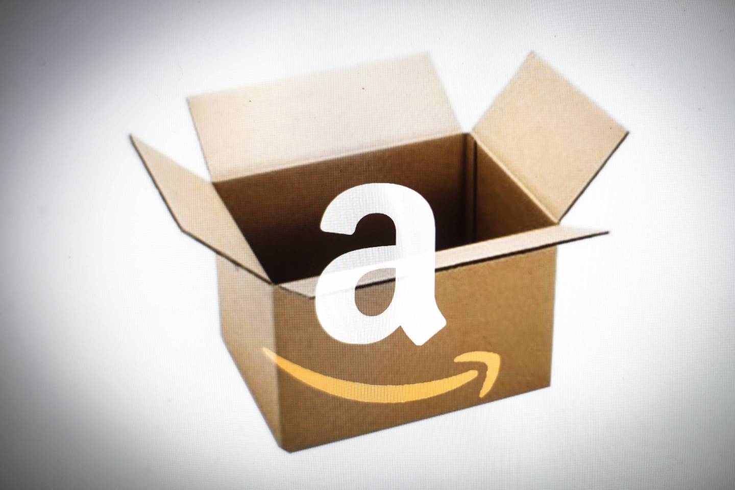 Amazon posts first job listings for New York City