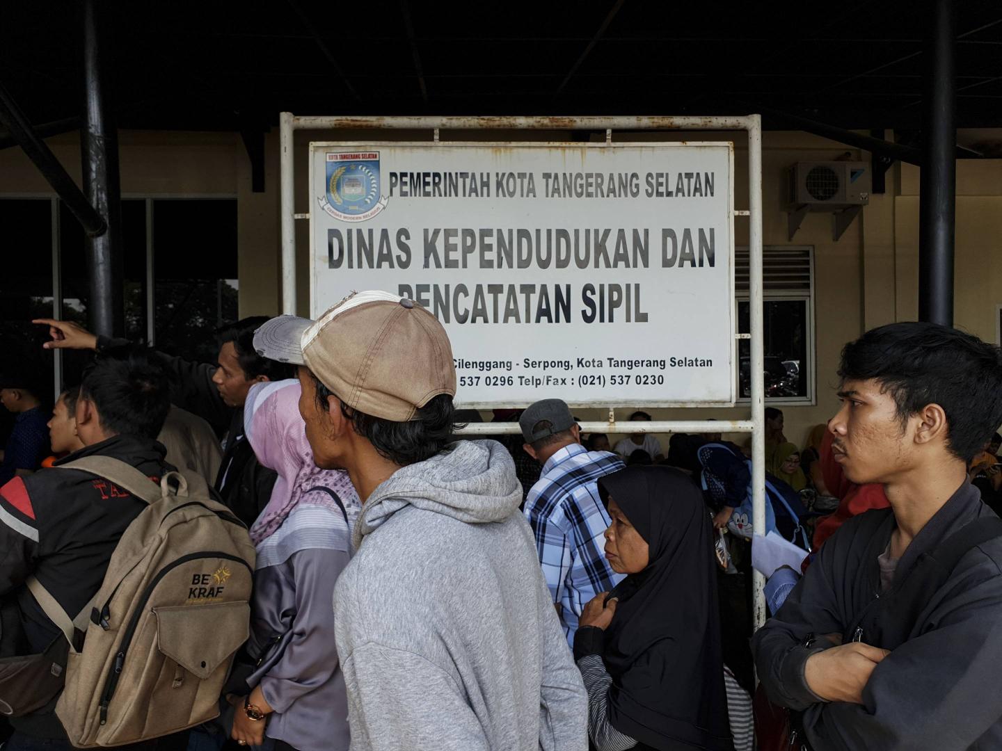 The Making Of Electronic ID Long Que In Indonesia