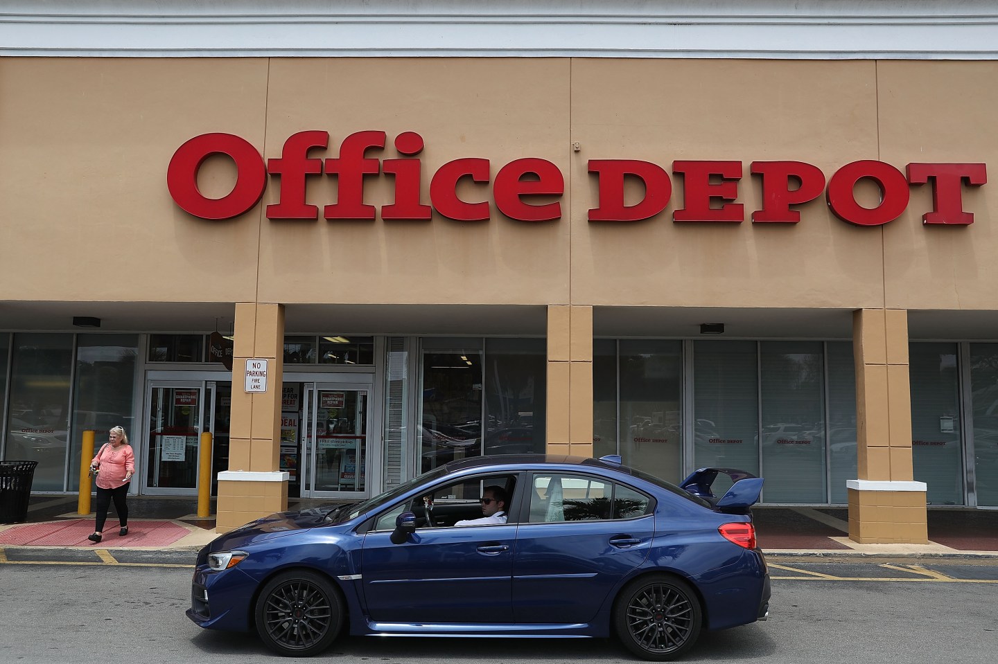 Federal Judge Blocks Proposed Merger Of Staples And Office Depot