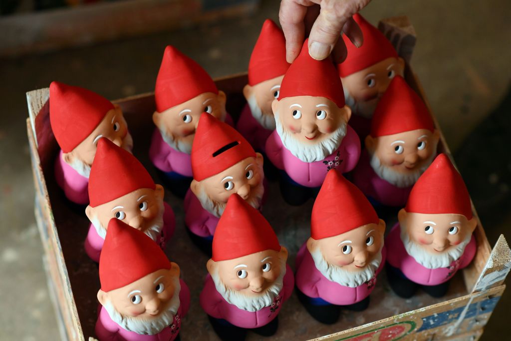 GERMANY-GARTENZWERG-GARDEN-GNOME-MANUFACTORY