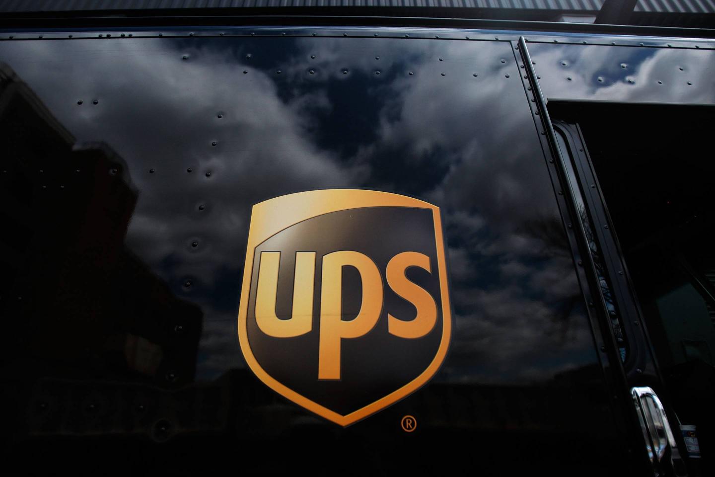 UPS