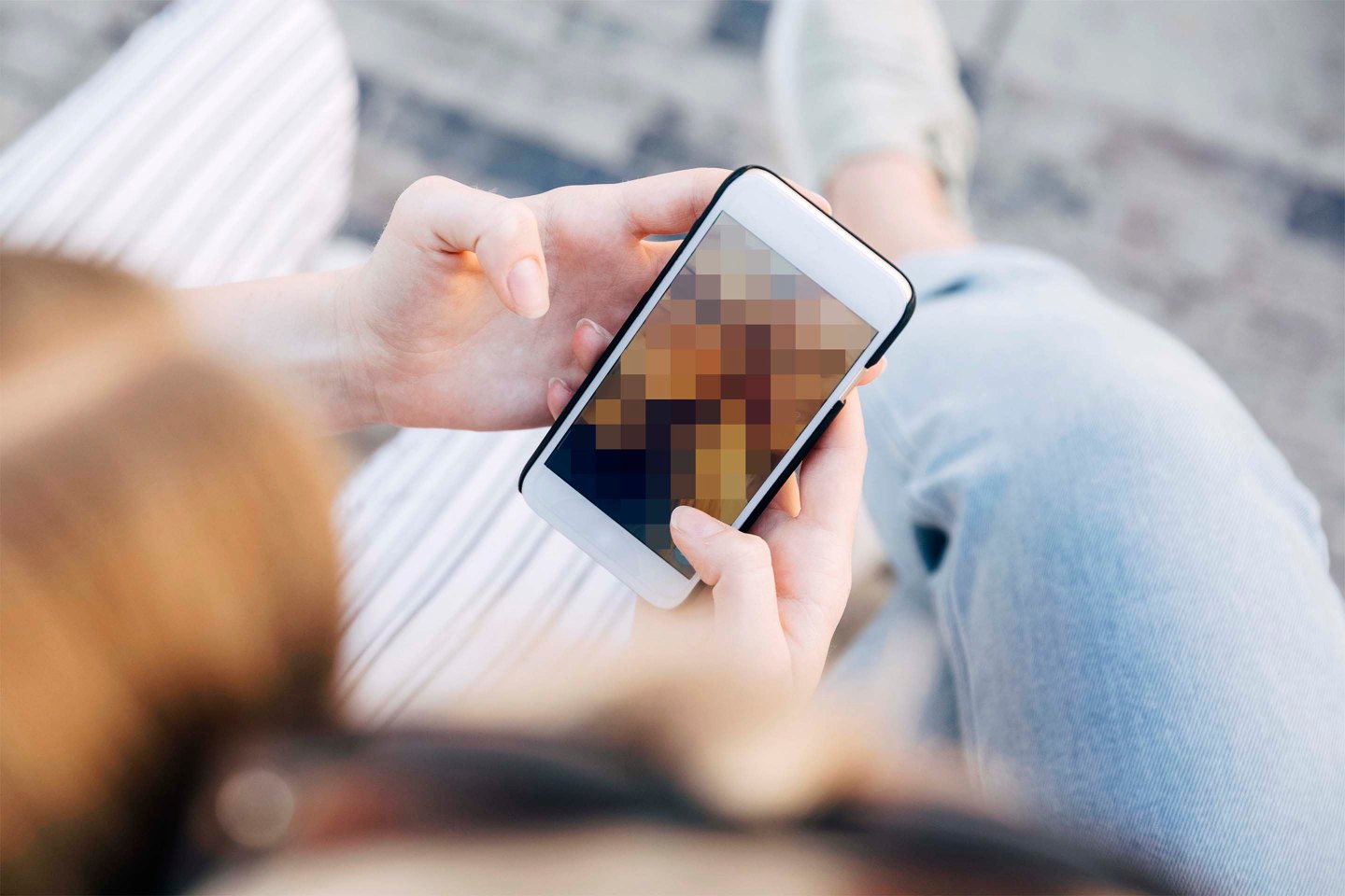 Bumble Blocks Lewd Photos-Pixelated Phone
