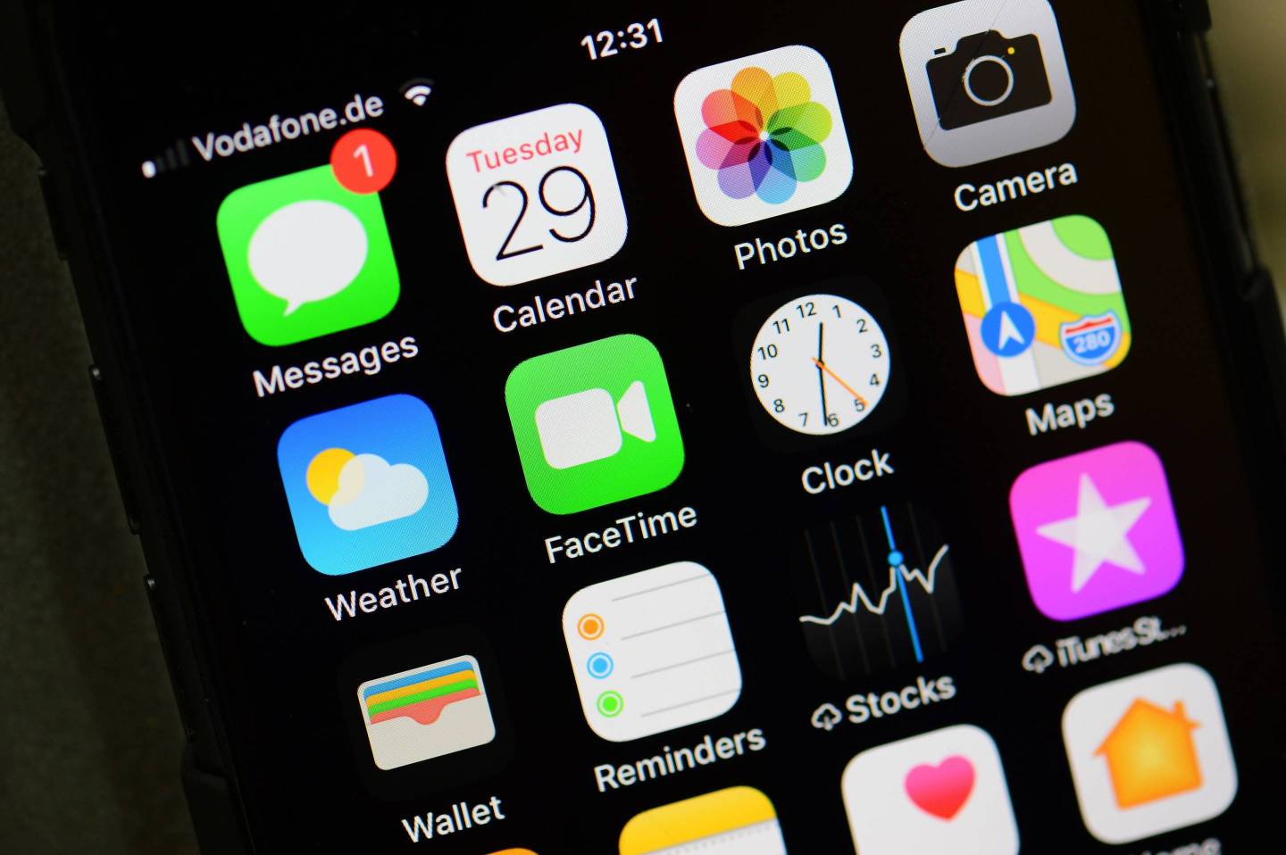GERMANY-US-INTERNET-TELECOMMUNICATION-APPLE-SOFTWARE