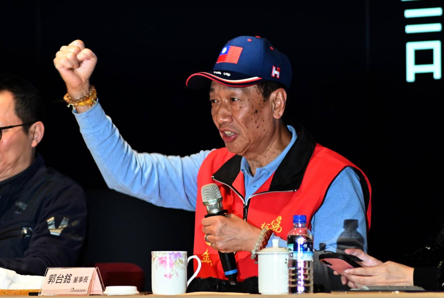 TAIWAN-US-IT-FOXCONN