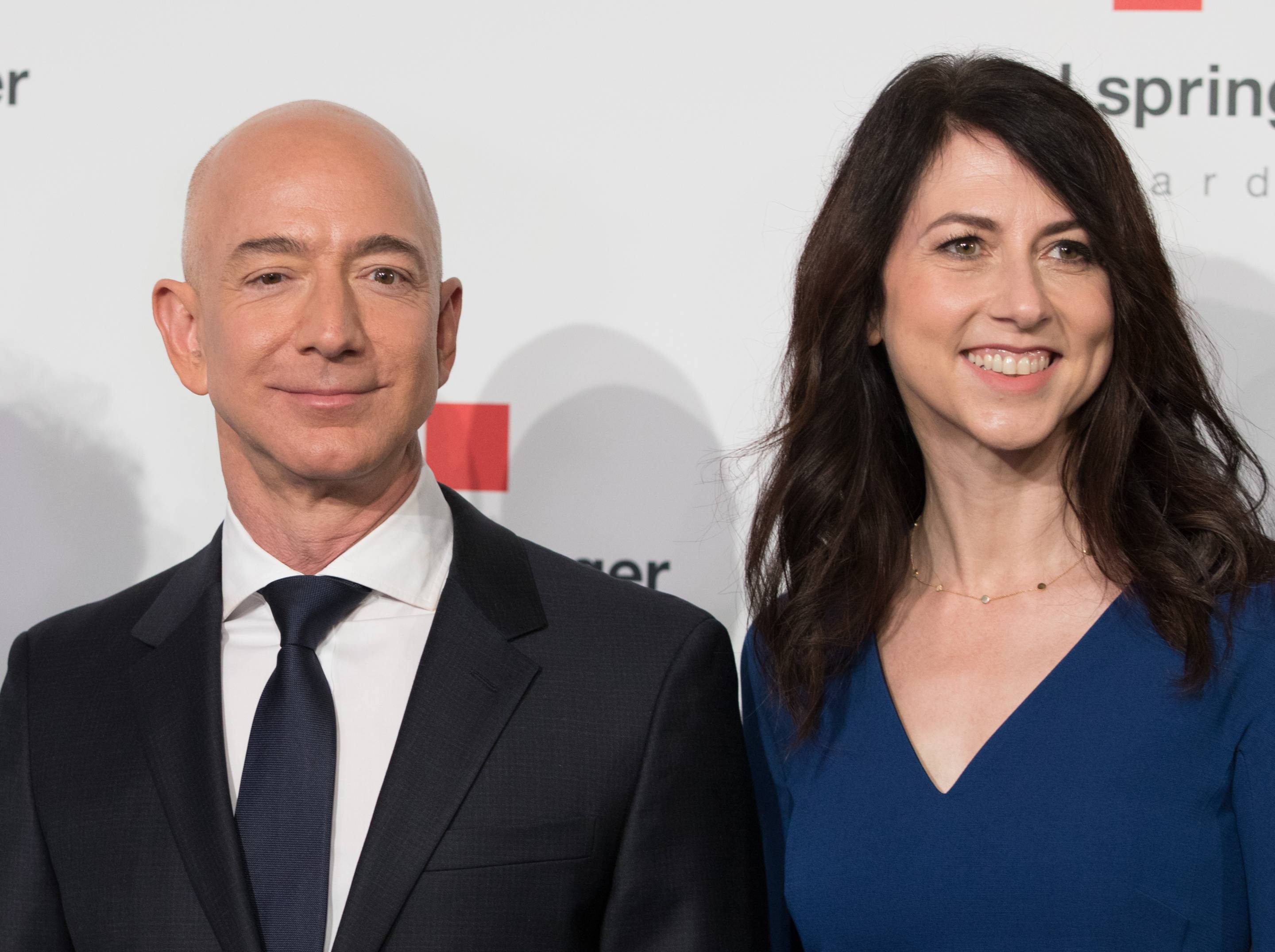 GERMANY-US-AMAZON-AWARD