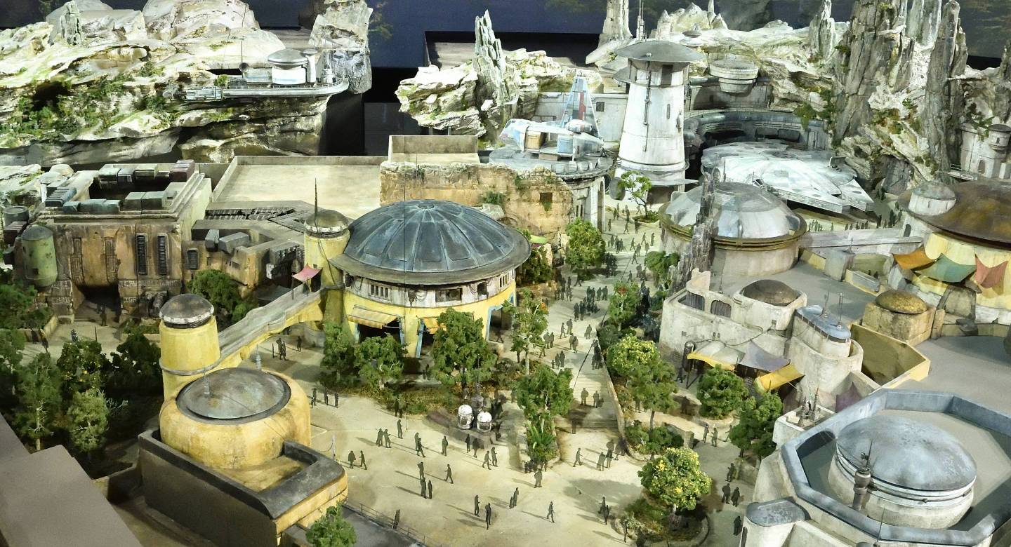 Disney's Star Wars: Galaxy's Edge model