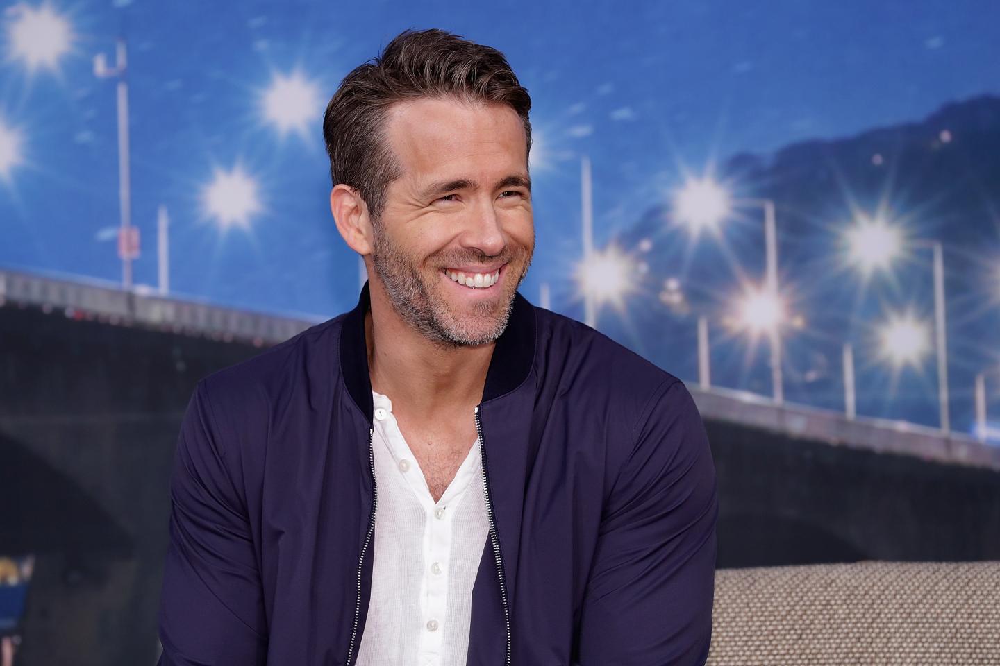 Ryan Reynolds Salary Lights