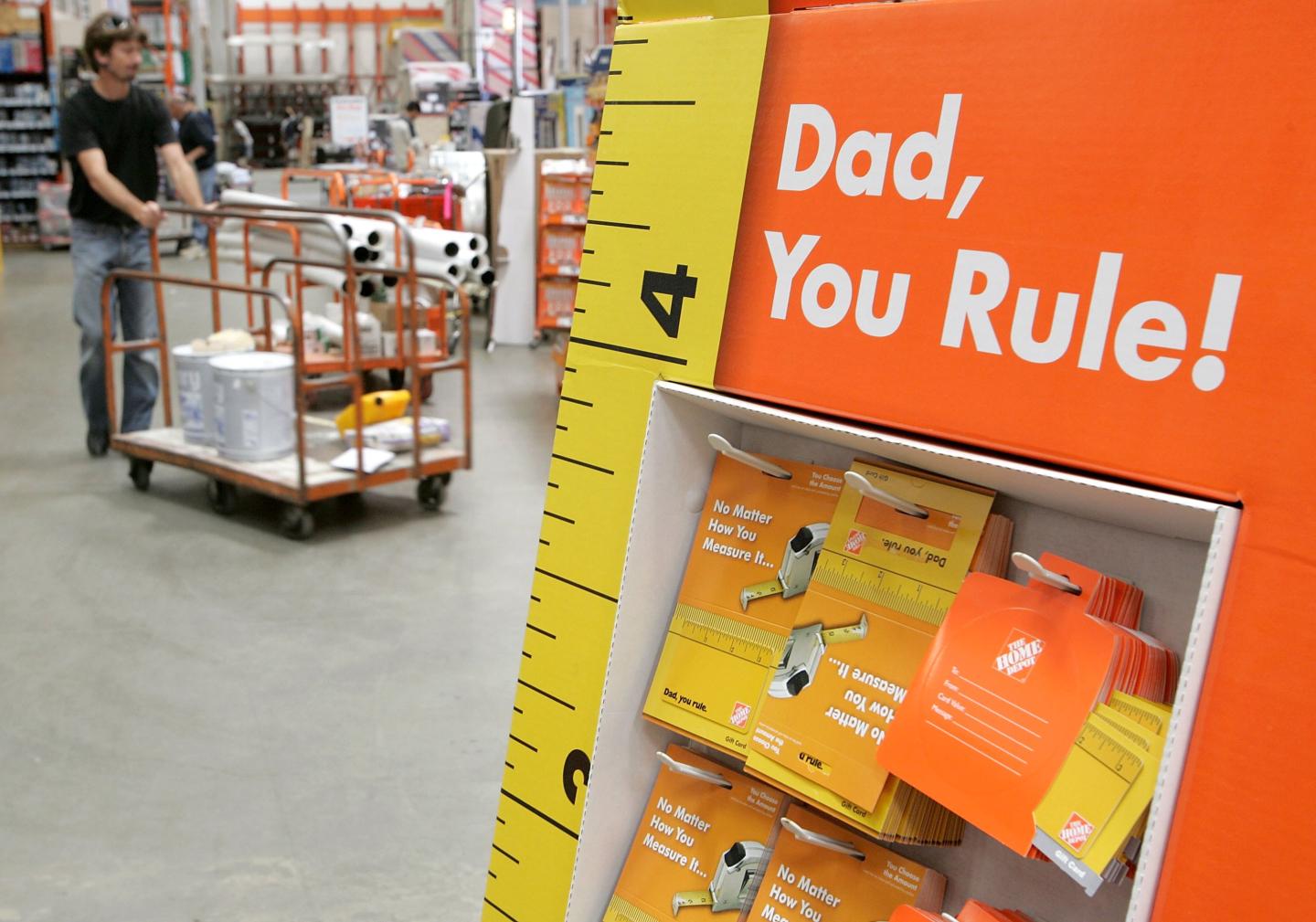 Retailers Seek To Boost Fathers Day Sales