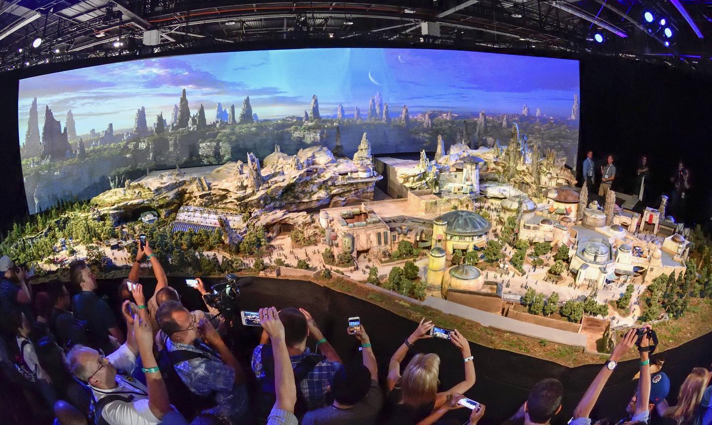 Disney's Star Wars: Galaxy's Edge model
