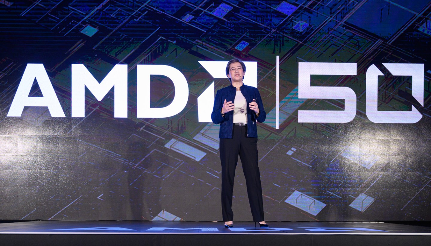 AMD CEO Lisa Su unveiled the third generation of her company's Ryzen desktop CPUs at the Computex show in Taiwan.