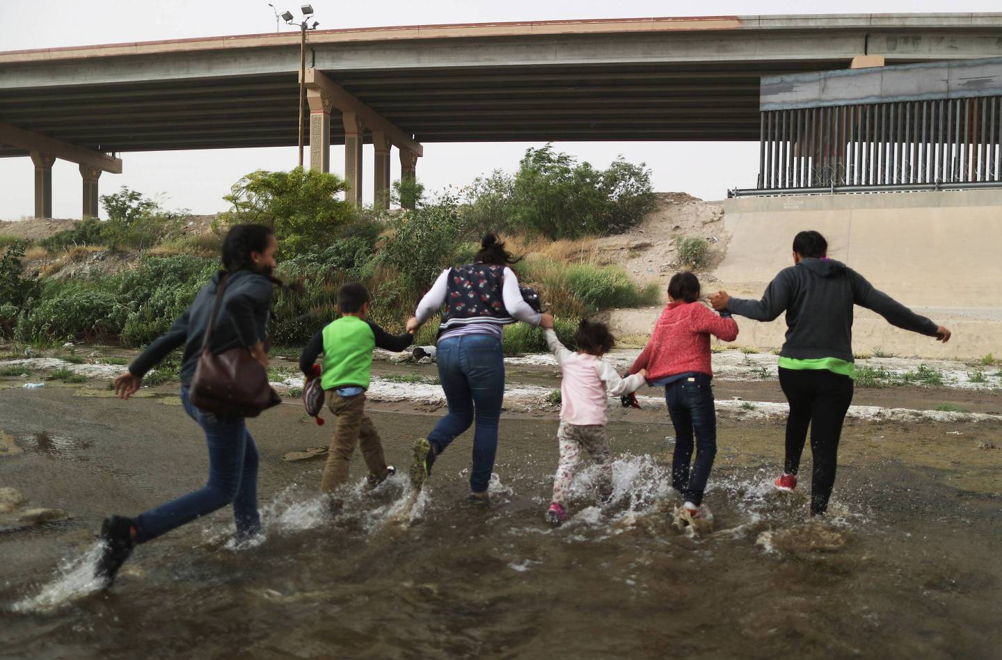 Swelling Numbers Of Migrants Overwhelm Southern Border Crossings