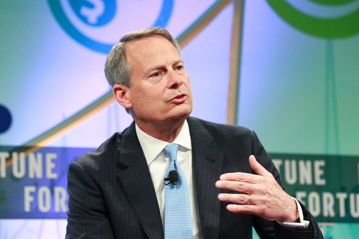 NOT TO BE DISCOUNTEDrSchwabs relentlessly cost-conscious approach has helped it attract $3.6 trillion in assets and forced larger rivals to slash fees and cater more to middle-class traders. The discount brokers CEO talks about his strategy for staying competitive, even as upstarts vie for market share touting fee-free trading.rWalt Bettinger, President and CEO, The Charles Schwab Corp.rInterviewer: Jen Wieczner, FORTUNE