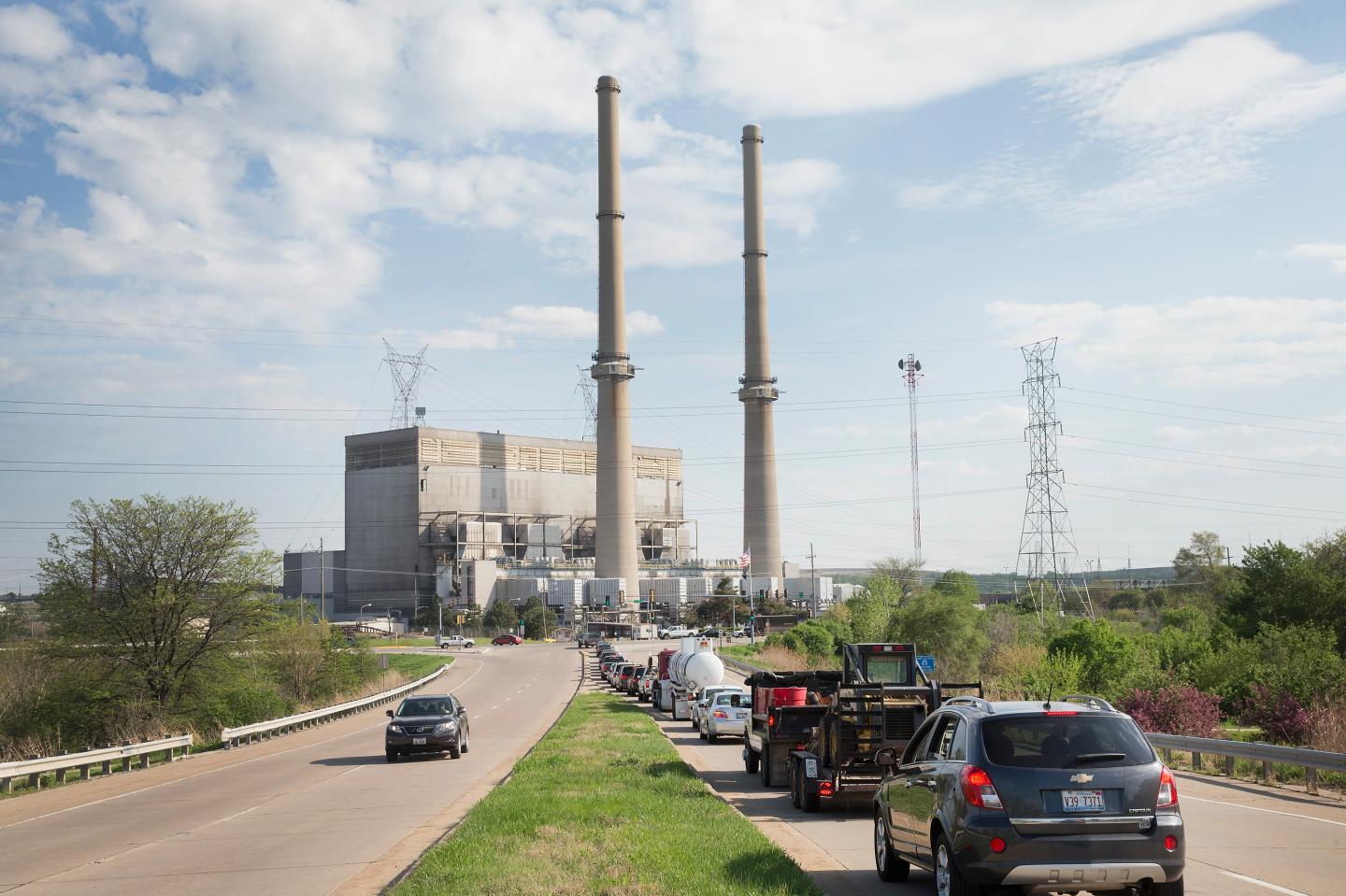 Global CO2 Levels Reach Unprecedented Monthly Highs