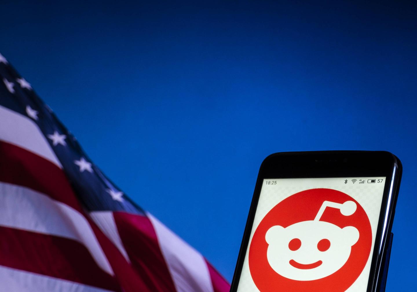 Reddit social networking website seen displayed on a smart