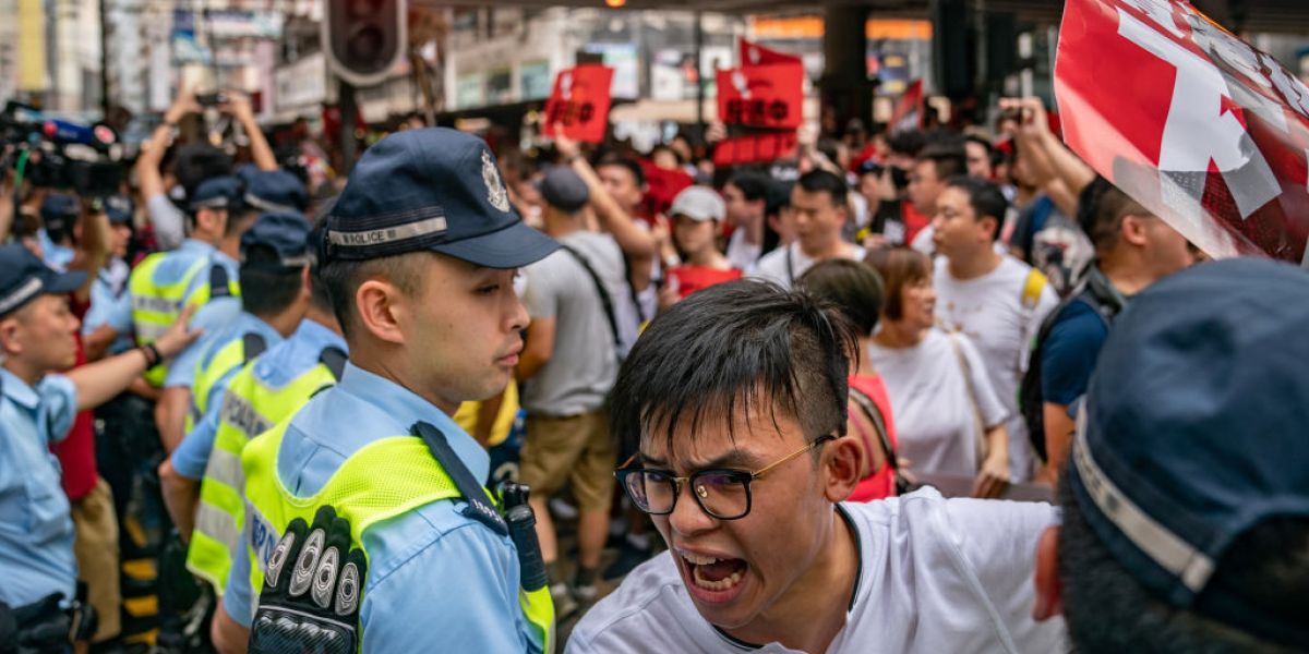 Protested Hong Kong Extradition Law Is Denounced as Bad for Business