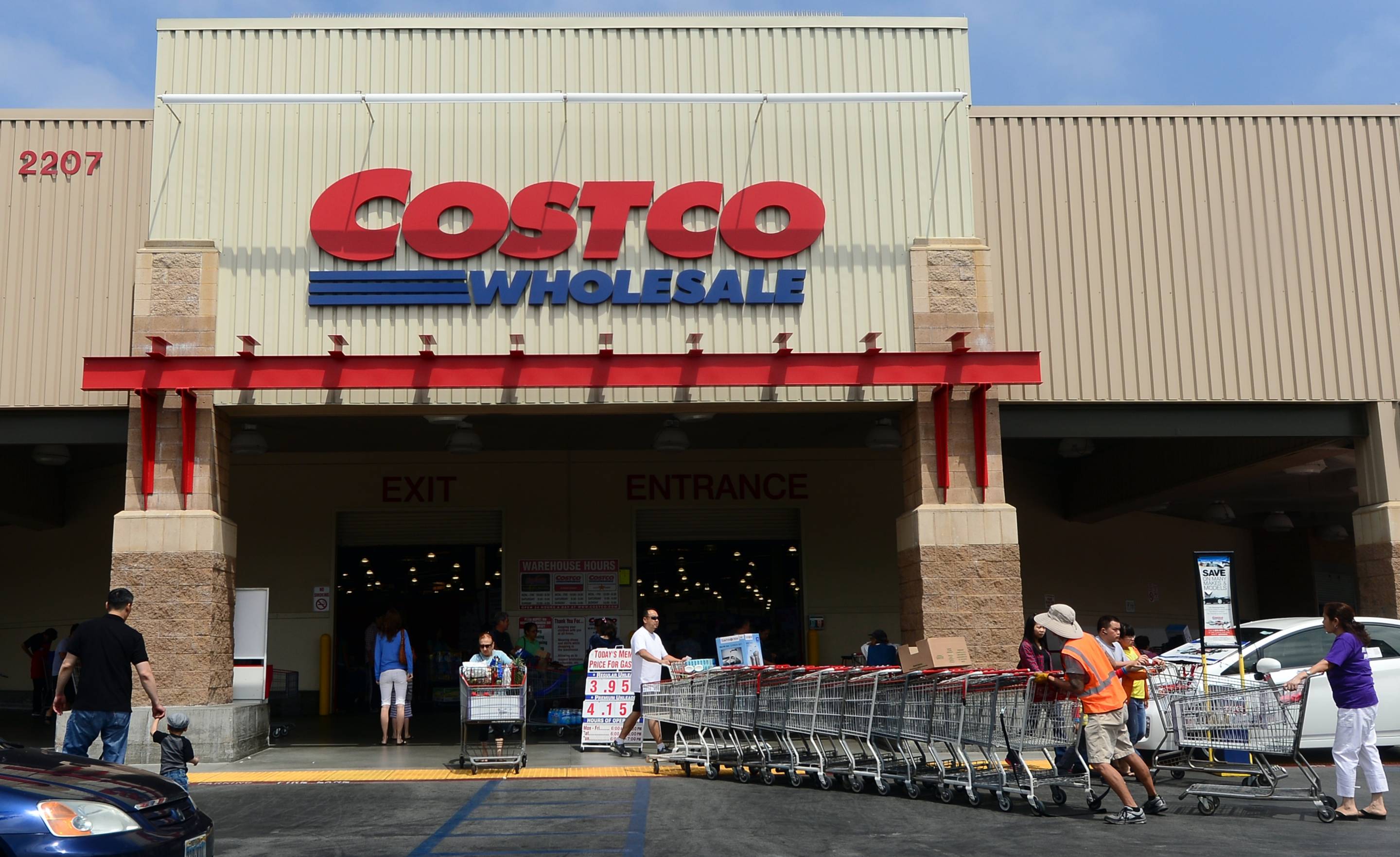 US-HEALTH-COSTCO-BERRIES