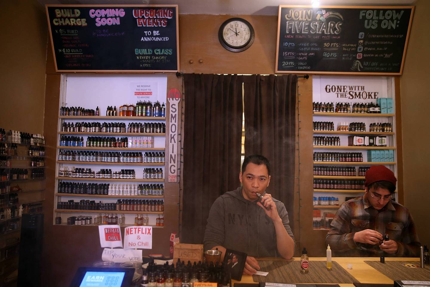 SF e-cigarette store