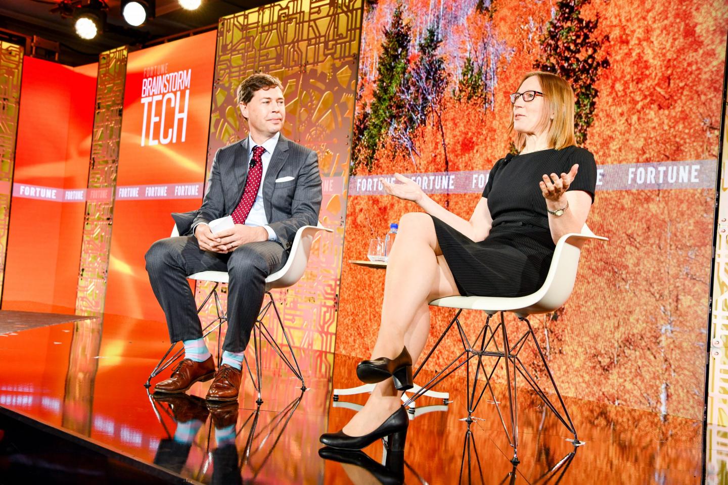 U.S. Risks Falling Behind the World in Embracing Crypto, Warns ‘Crypto Mom’ SEC Commissioner