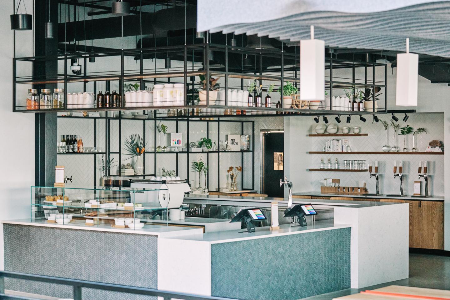 Shopping and Noshing in Chicago, a Retail Trend