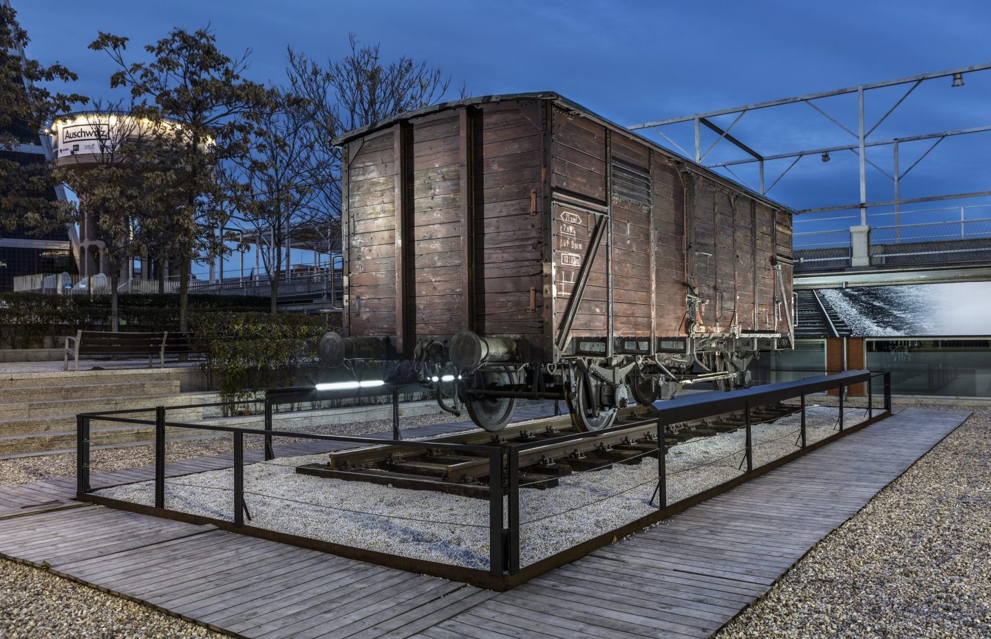 Up to approximately 80 people were crammed in a freight car when they were deported to Auschwitz.
Upon their return, the freight cars, emptied of human beings, were filled with their possessions.